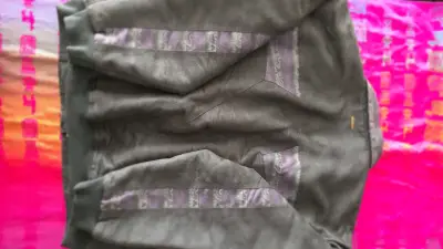 Chaqueta gris con detalles morados Haka Honu retro - miniatura 3
