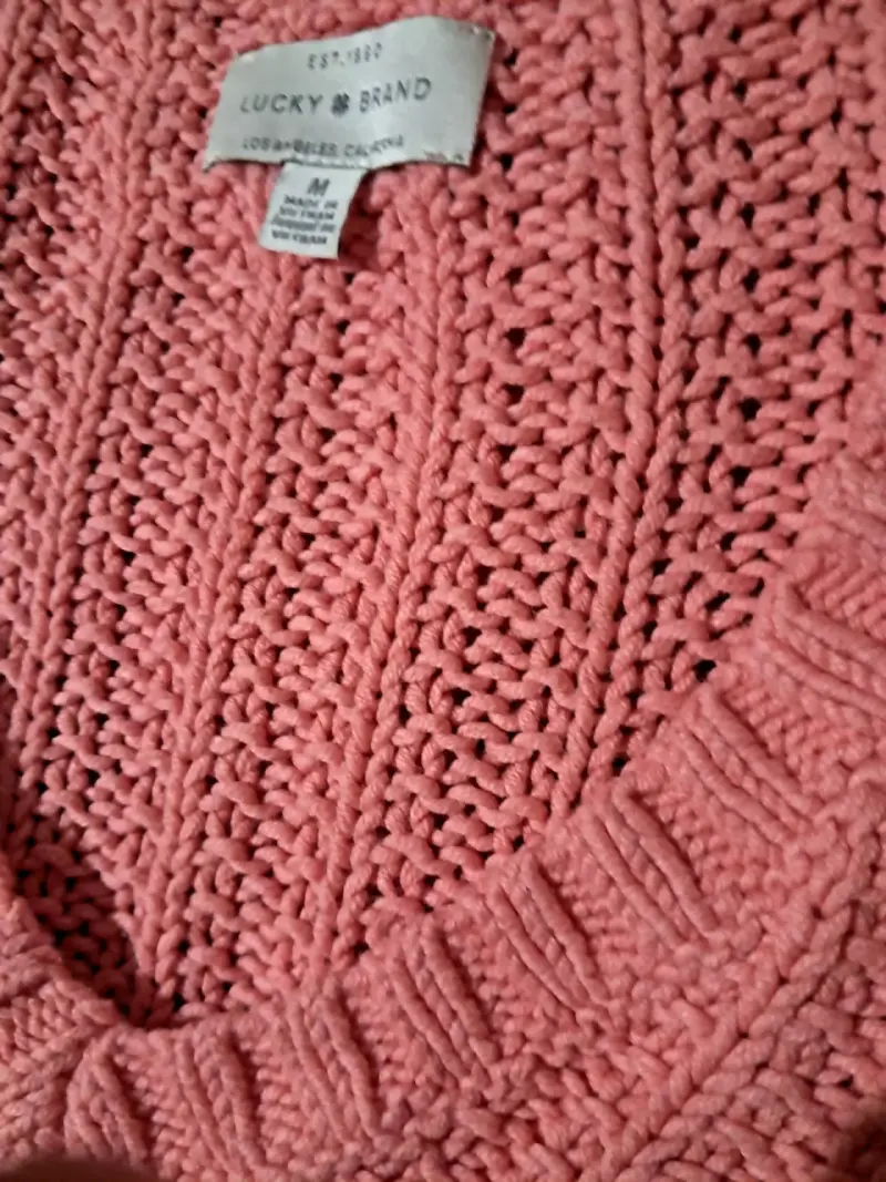 Centro de mesa tejido a crochet color rosa - 4