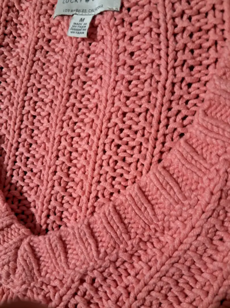Centro de mesa tejido a crochet color rosa - 5