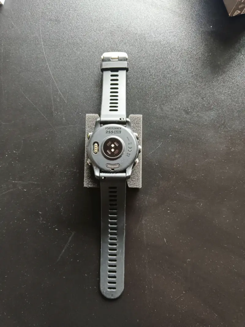 Reloj Garmin forerunner 255 músic - 2