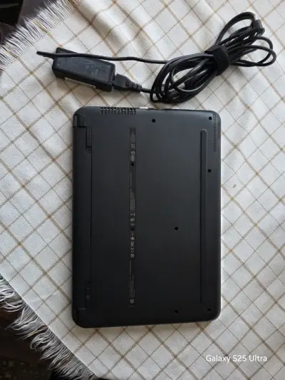Notebook HP 14-am070la con cargador - miniatura 5