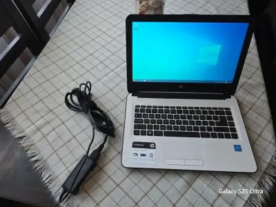 Notebook HP 14-am070la con cargador - miniatura 6