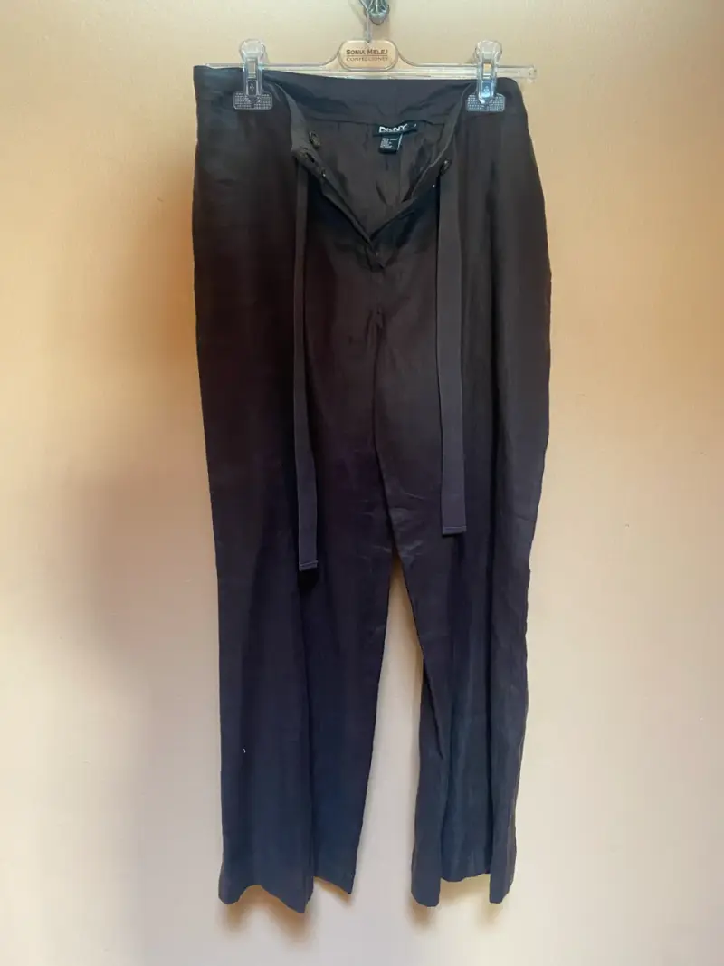 Pantalones de lino marrón DKNY para mujer - 2