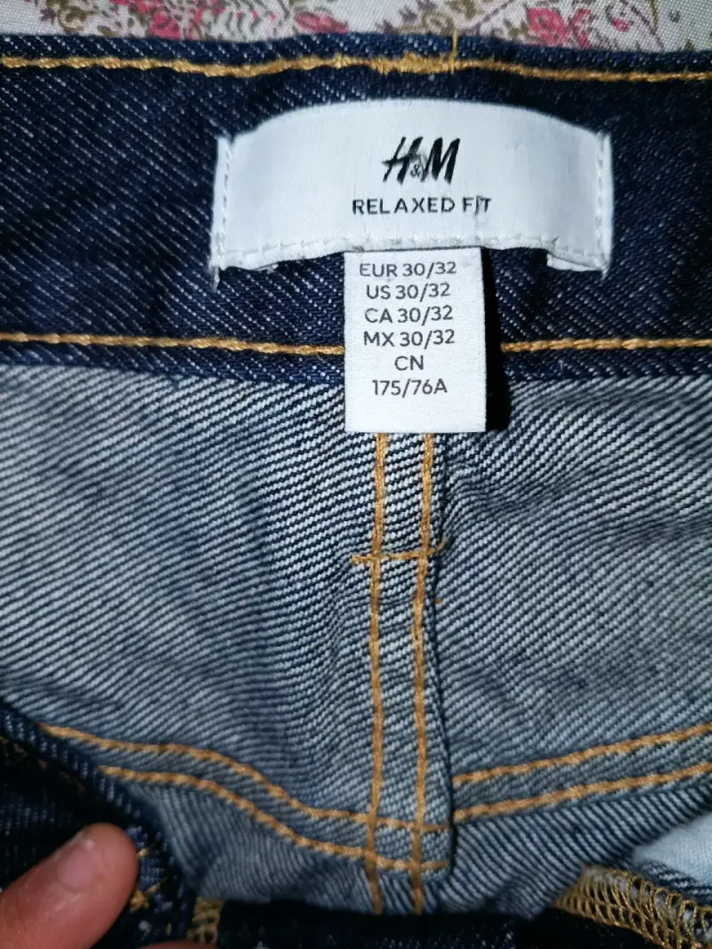 Jeans de mezclilla azul H&M para hombre - 3