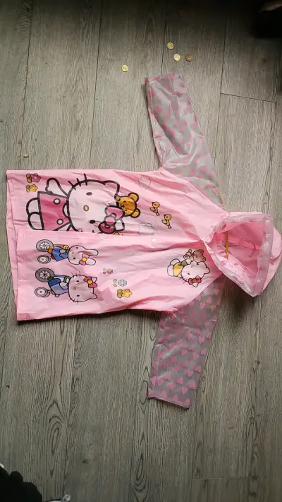Impermeable infantil Hello Kitty rosa con capucha - miniatura 1