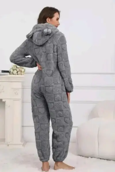 Pijama enterizo de felpa con capucha - miniatura 4