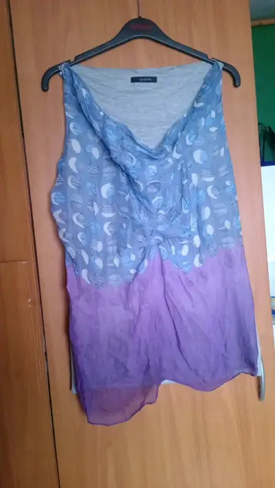 Variedad de blusa y poleras - miniatura 6