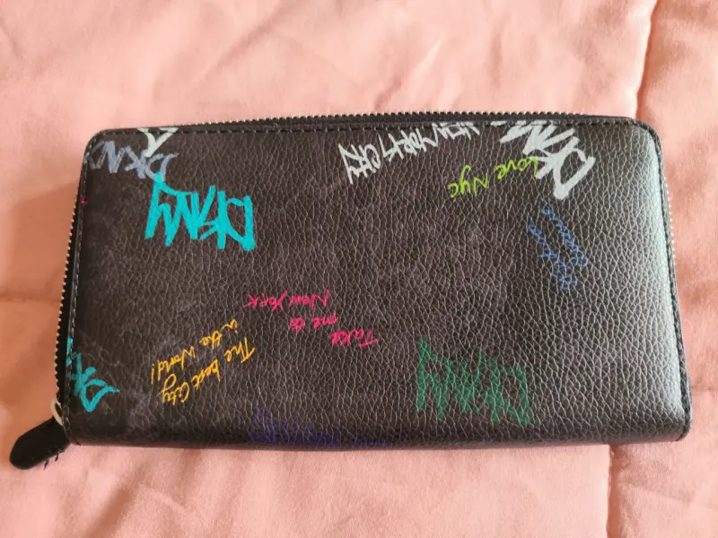 [NUEVA] Billetera de cuero estampada DKNY - 2