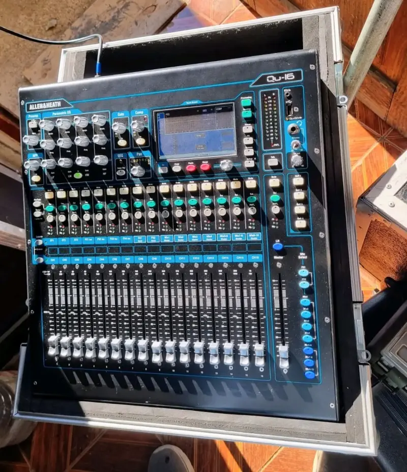 Mezclador Digital Allen & Heath Qu-16 - 2