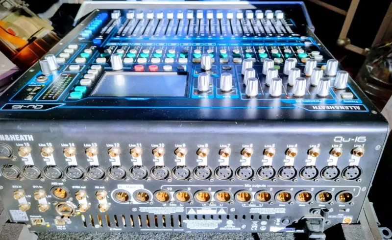 Mezclador Digital Allen & Heath Qu-16 - 4