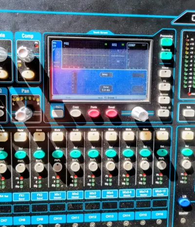 Mezclador Digital Allen & Heath Qu-16 - miniatura 5