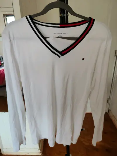 [nueva] Polera Tommy Hilfiger blanca - miniatura 1