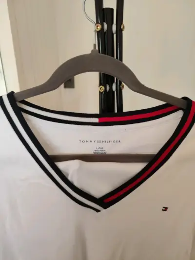 [nueva] Polera Tommy Hilfiger blanca - miniatura 2