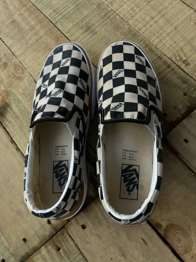 Zapatillas Vans Slip-On Checkerboard Blanco y Negro - 3