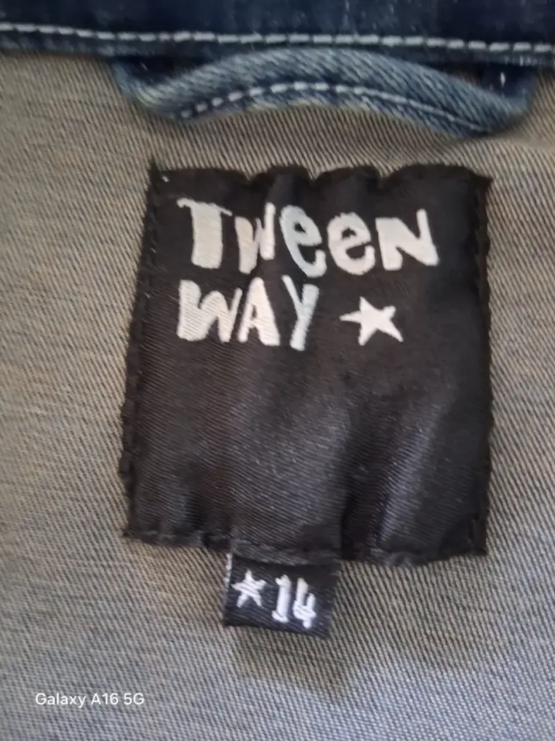 Chaqueta de mezclilla azul para niño talla 14. - 3