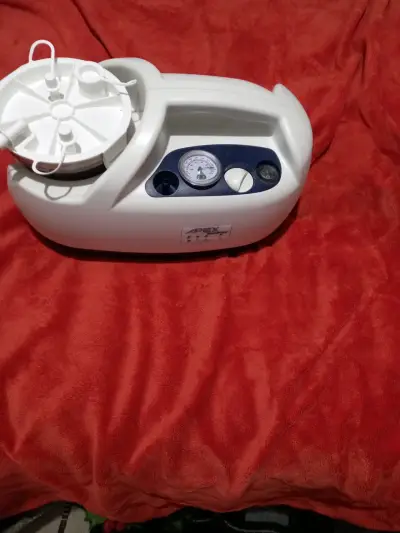 Vac plus apex semi nueva, mas 2 canister con todos - miniatura 1