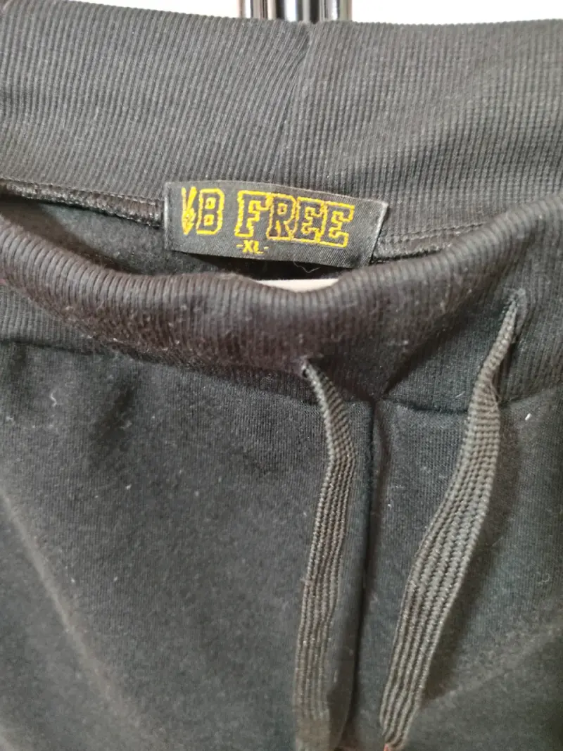 [nuevo]Pantalones deportivos negros con diseño - 2
