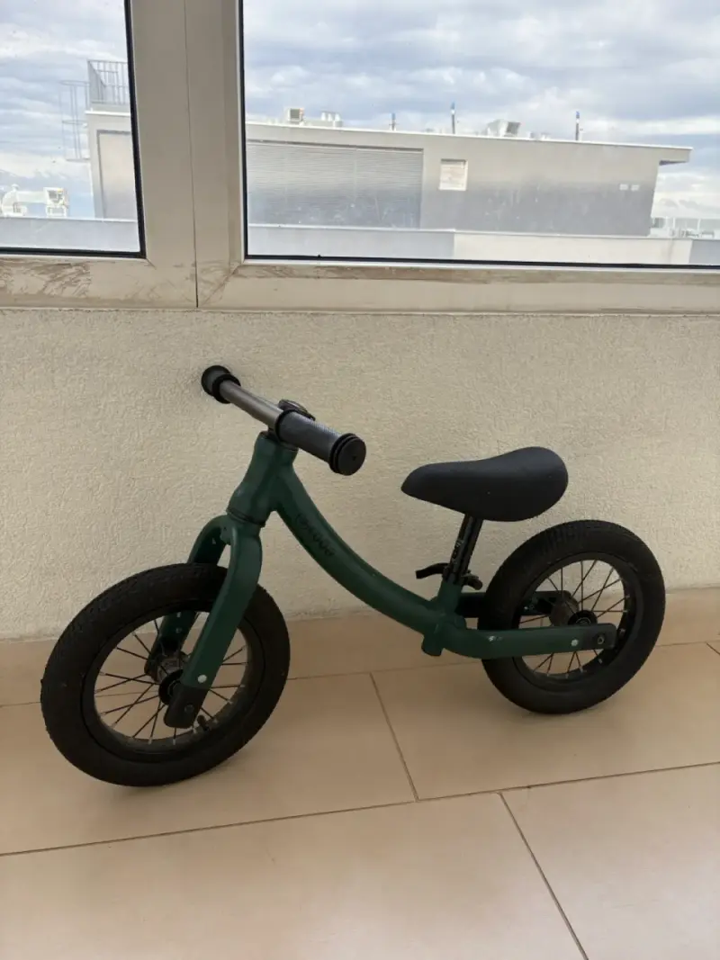 Bicicleta de equilibrio para niños verde - 2