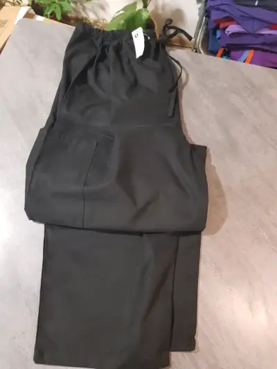 Uniformes clinicos - miniatura 2