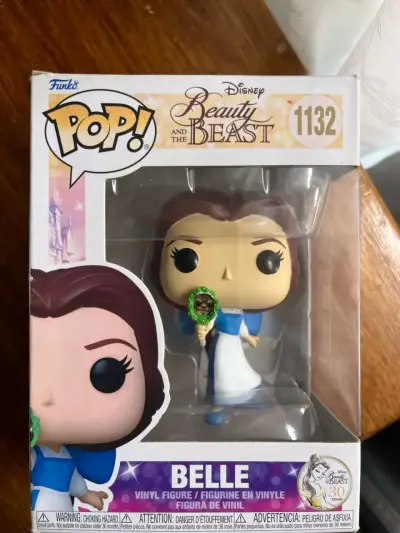 Figura Funko Pop Belle La Bella y la Bestia - miniatura 2