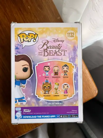 Figura Funko Pop Belle La Bella y la Bestia - miniatura 3