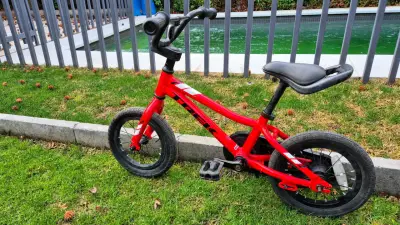 Bicicleta Precalibrer Trek Aro 12 - miniatura 1