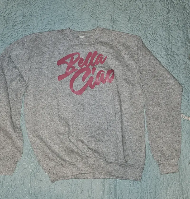 Polera gris con diseño 'Adopt a Plant' - 3