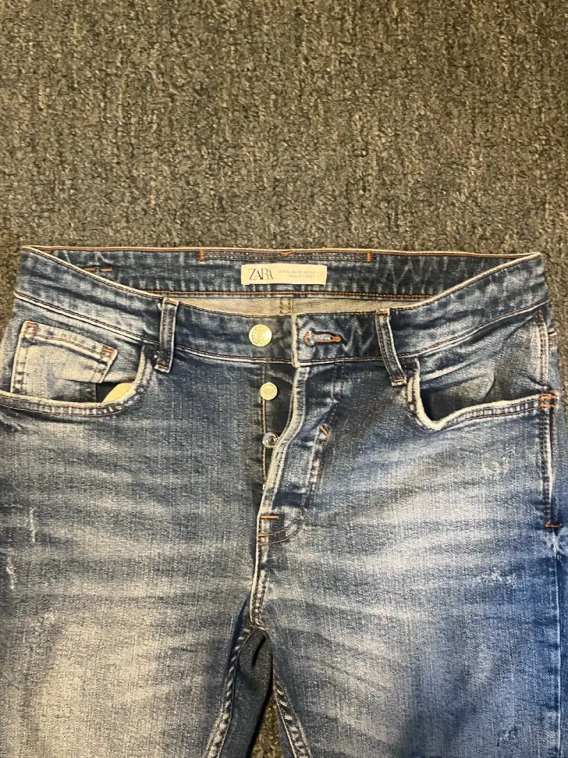 Jeans desgastados  Zara - 4