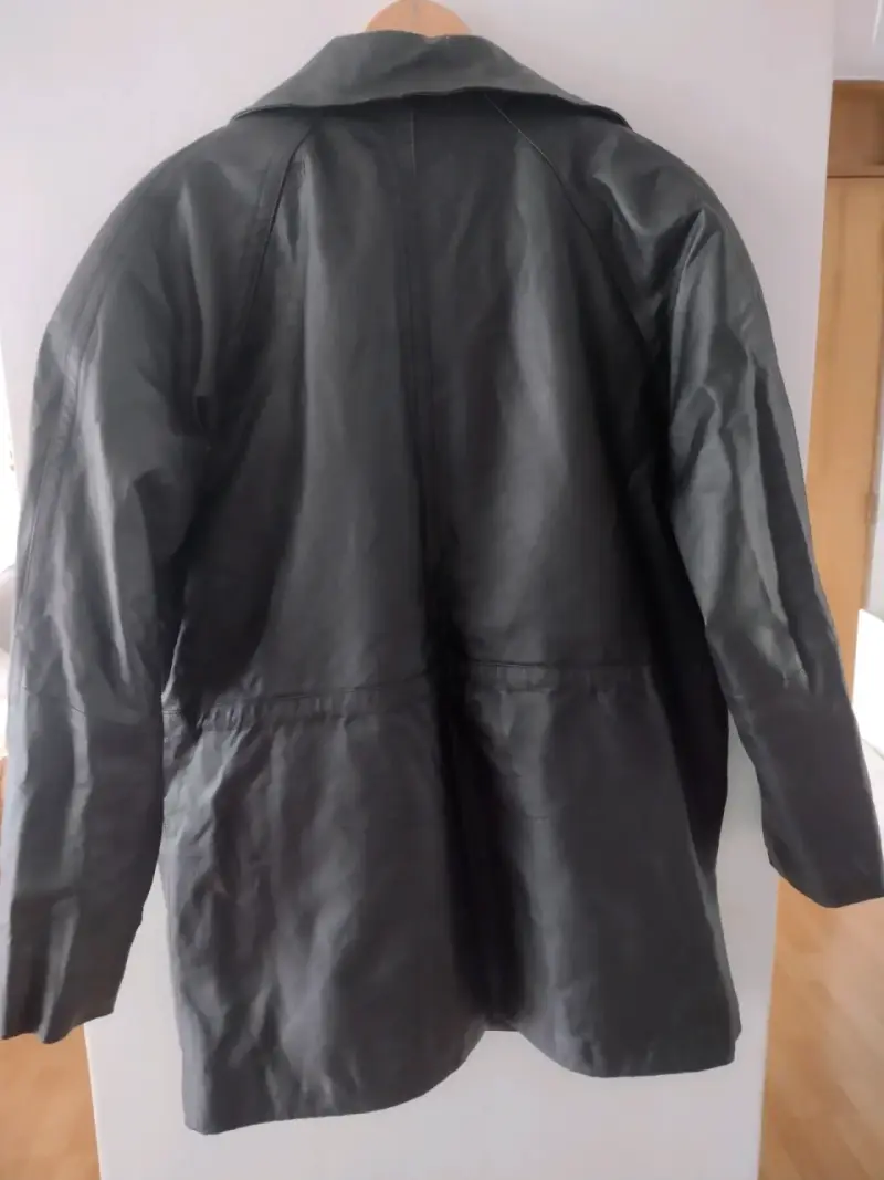 Chaqueta de cuero negra para mujer - 3