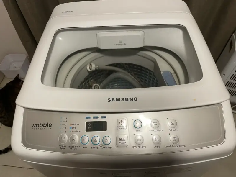 Lavadora Samsung Wobble 9 kg en buen estado - 2