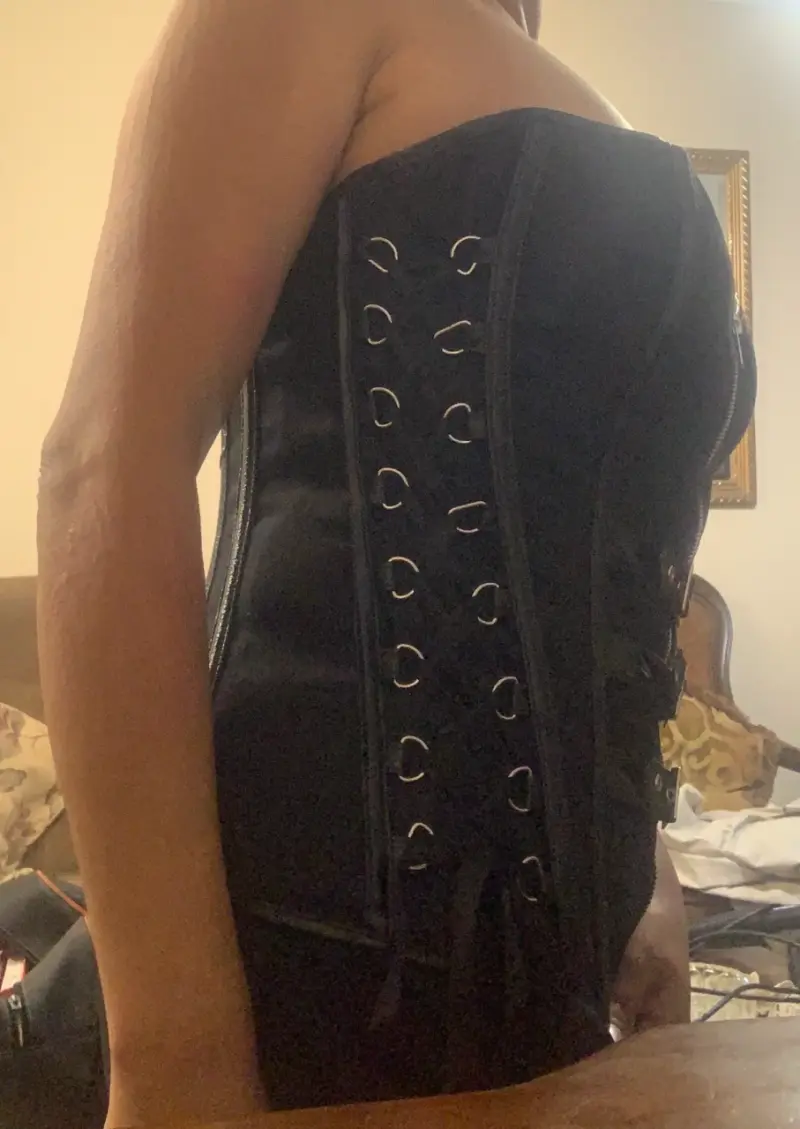Corset negro con cierre y hebillas - 5