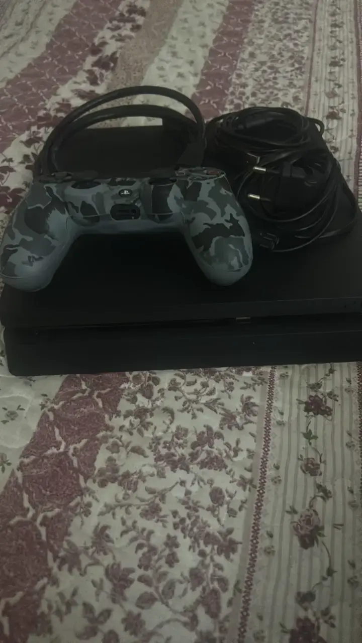 Consola PlayStation 4 slim - 2