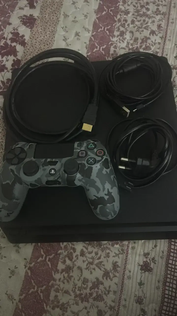 Consola PlayStation 4 slim - 3