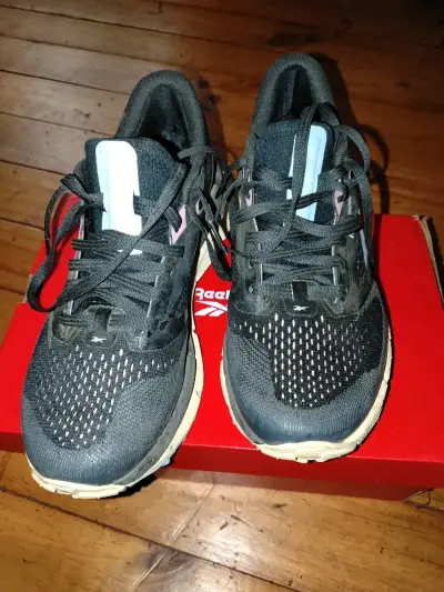 Zapatillas deportivas negras Reebok talla 37 - miniatura 1