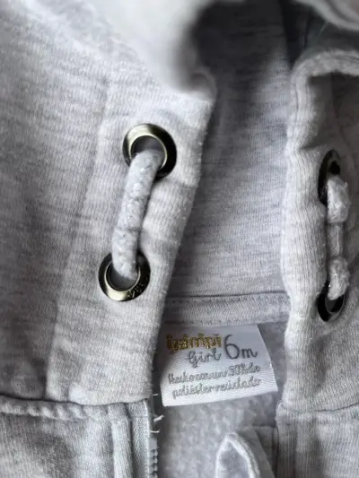Polerón YAMP gris con capucha para bebé 6 meses - miniatura 2