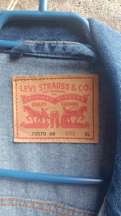 Chaqueta de mezclilla Levi's azul para hombre - miniatura 5