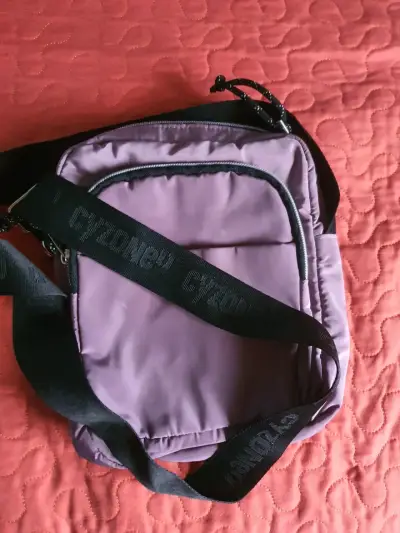 Bandolera morada unisex con múltiples bolsillos - miniatura 2