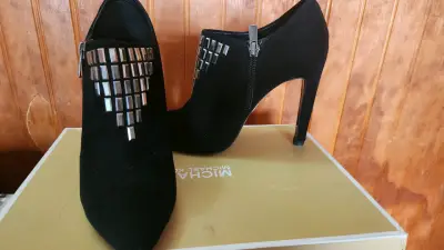 Botines de tacón alto negros con detalle s metálic - miniatura 2