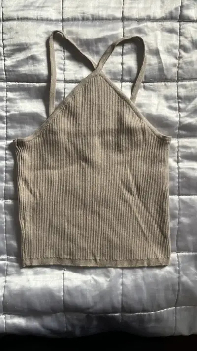 Top de tirantes beige H&M en buen estado - miniatura 1