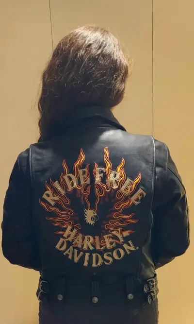 Chaqueta de cuero Harley Davidson con llamas - miniatura 3