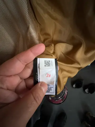 Chaqueta impermeable The North Face marrón y negra - miniatura 3