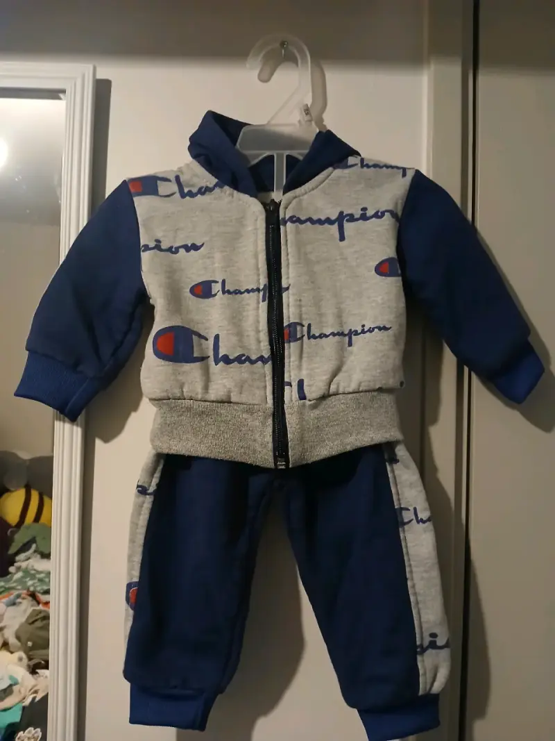Conjunto de bebé Champion(Generico) - 2