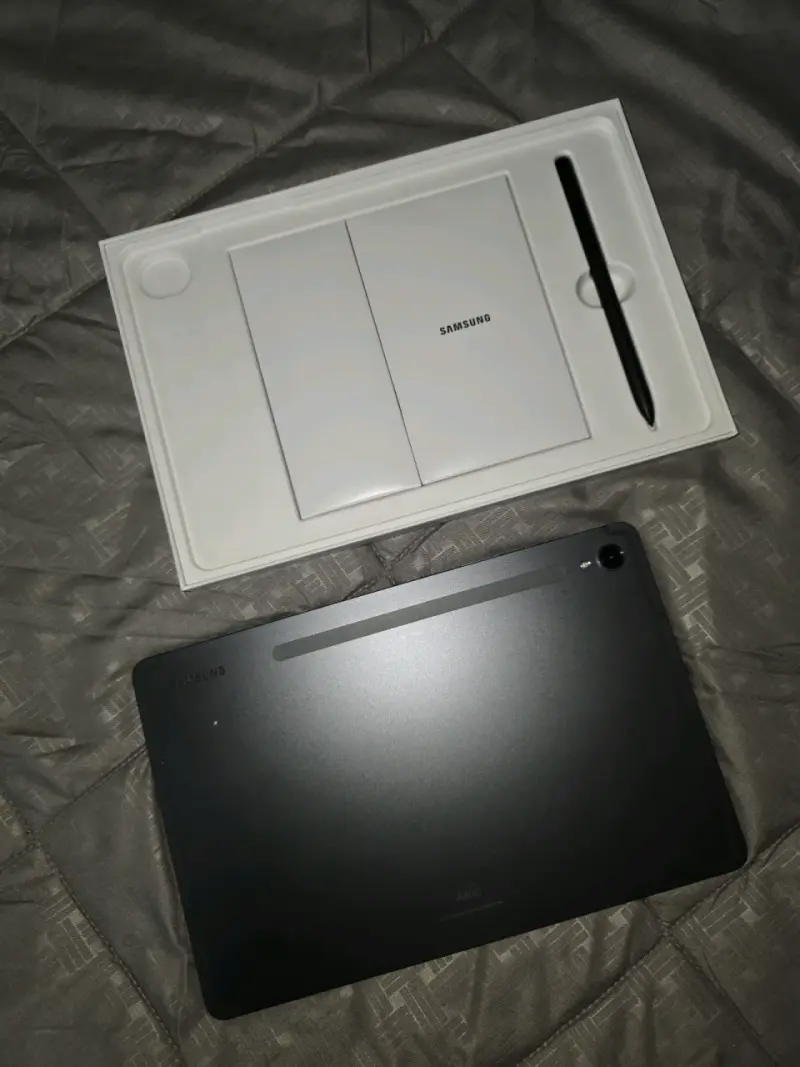 Tablet Samsung Galaxy Tab S9 + Keyboard Cover - 3