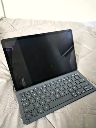 Tablet Samsung Galaxy Tab S9 + Keyboard Cover - miniatura 4