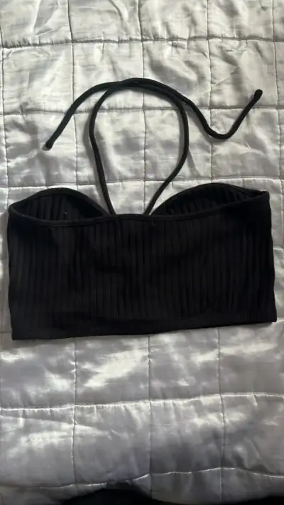 Top bandeau negro con tirantes ajustables - miniatura 2