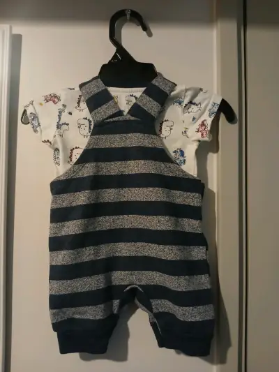 Conjunto de bebé con dinosaurios talla 3M - miniatura 3