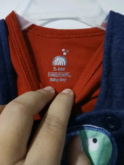 Conjunto de bebé con peto y polera roja 3-6M - miniatura 4
