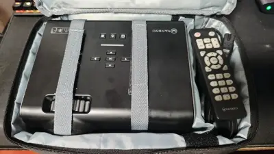 Proyector portátil Vankyo con control remoto - miniatura 1
