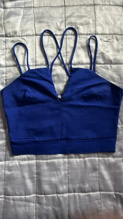 Top azul con tirantes cruzados - miniatura 1