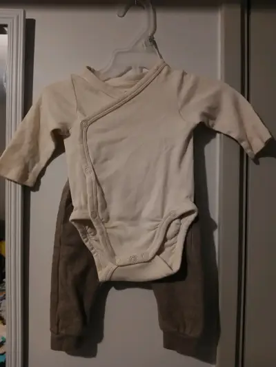 Conjunto de bebé H&M algodón orgánico - miniatura 2